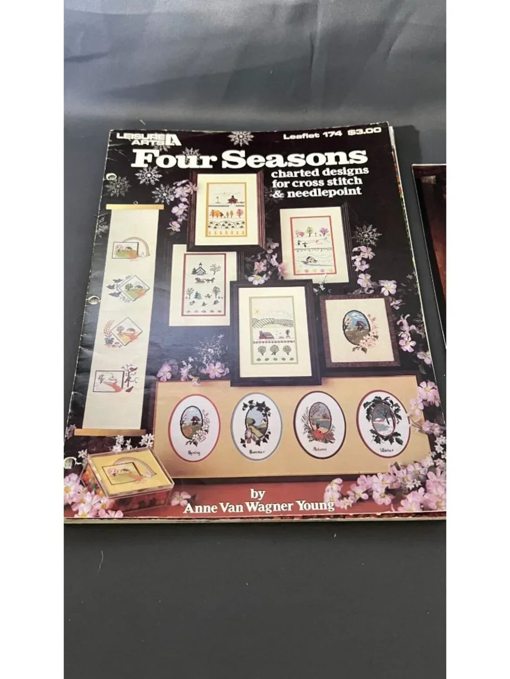 10 Leisure Arts Cross-Stitch Book Lot - Animal Seasonal & Baby